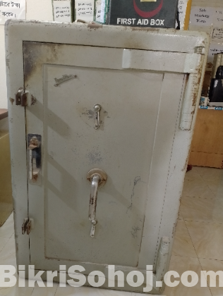 Locker/Vault